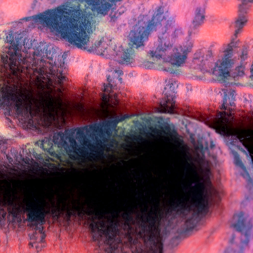T107 1900 Macqueen Tartan